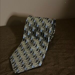 Geometric design silk tie Italian
